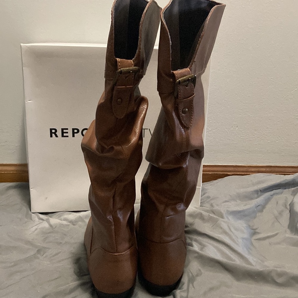 REPORT FOOTWEAR Tan Knee-high vegan leather boots size 8.5